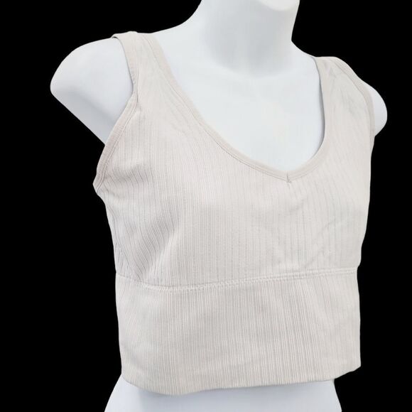 3/$20 Y2K Plain White Crop Top Size: XL - Picture 3 of 5